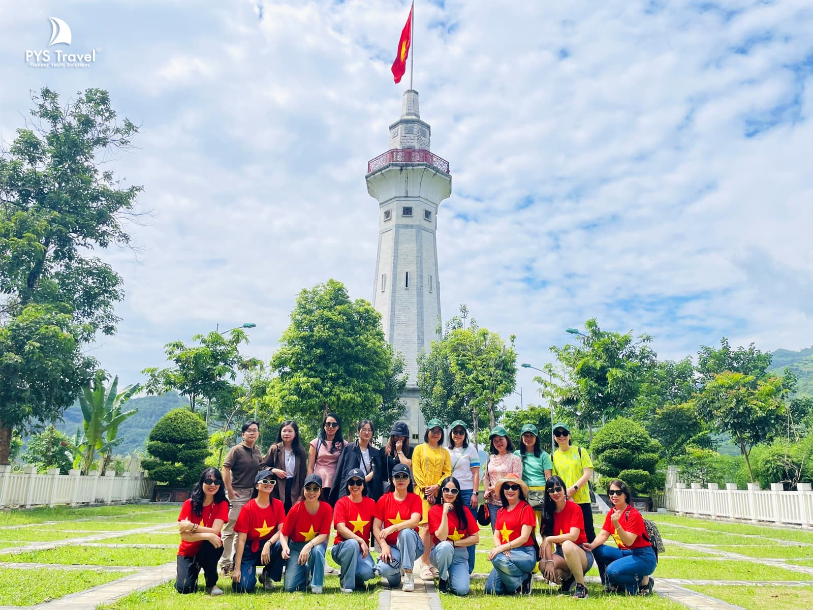 cột cờ Lũng Pô
