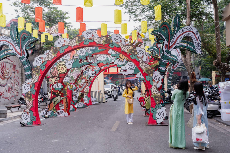 phố bích họa phùng hưng