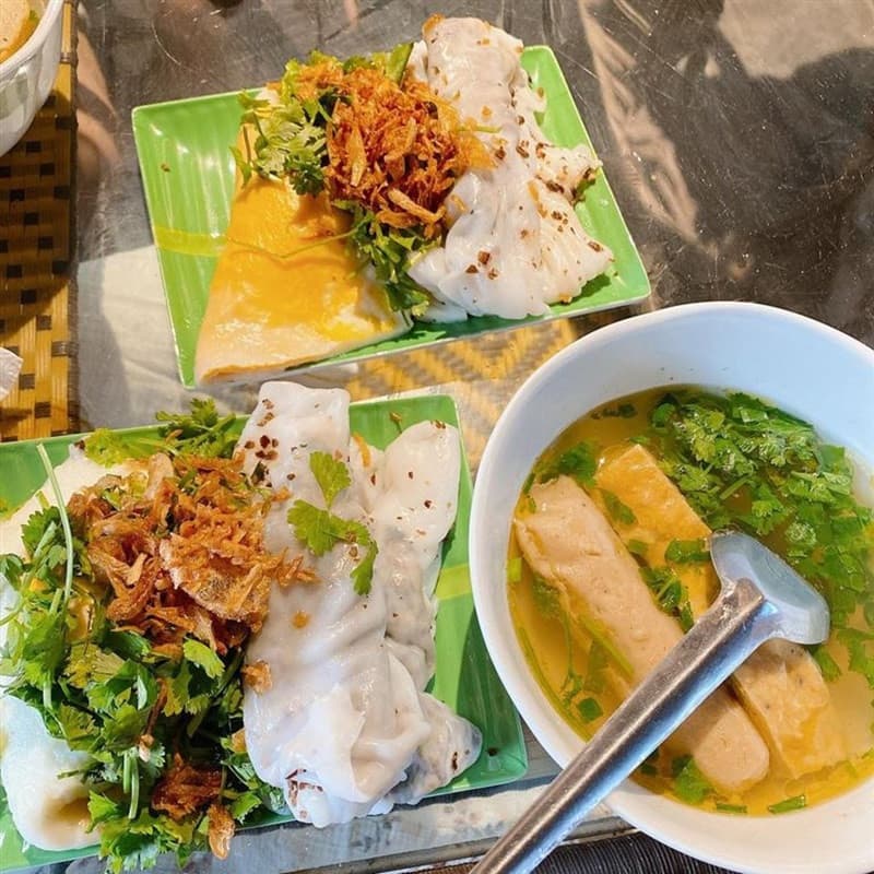 bánh cuốn trứng