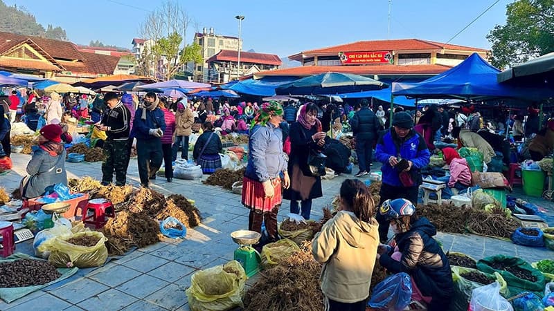 chợ văn hóa bắc hà