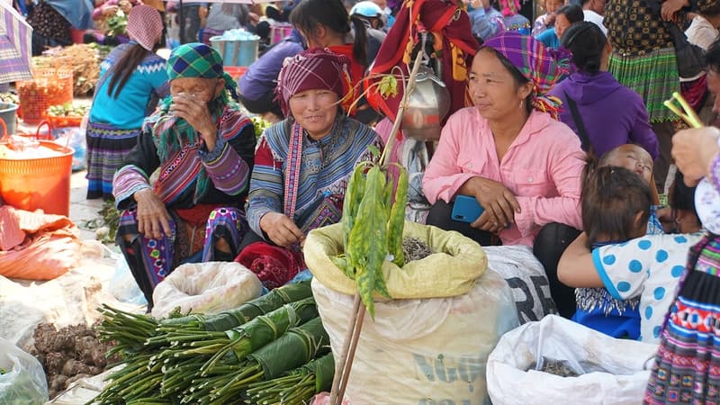 chợ phiên bắc hà