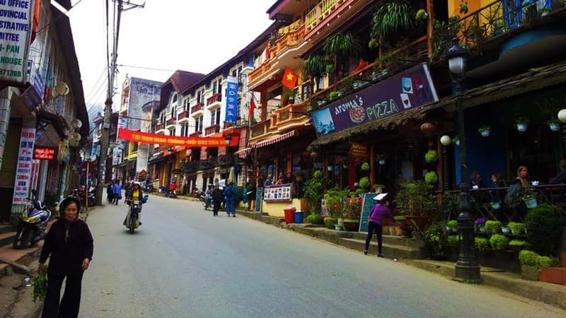 Phố cổ Cầu Mây - Khu vui chơi lý tưởng nhất ở thị trấn Sapa