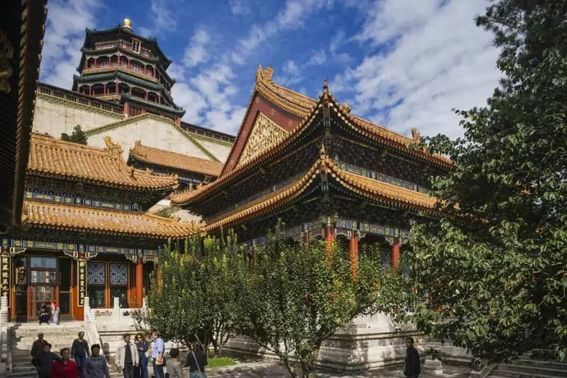 Kiến trúc cung điện và đình tạ trong Di Hòa Viên
