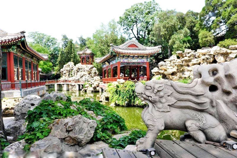 Mùa lí tưởng để khám phá Di Hòa Viên