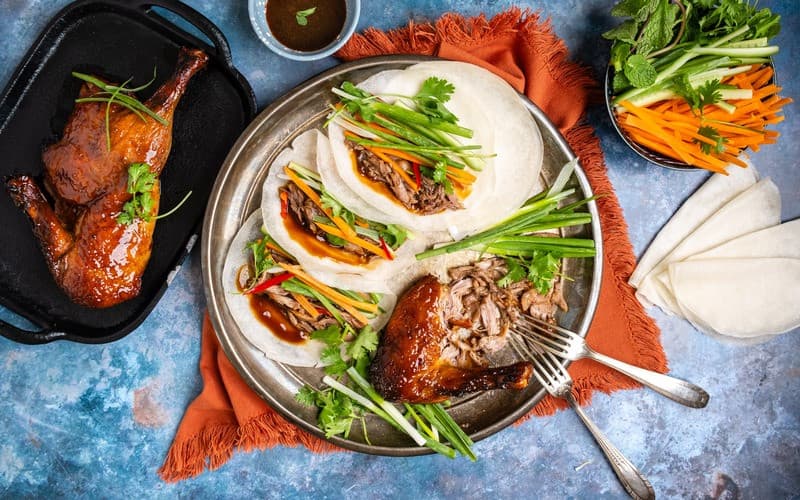 Không thể bỏ lỡ món vịt quay khi đến Bắc Kinh