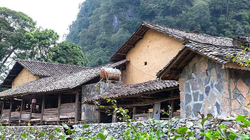 làng văn hóa lũng cẩm