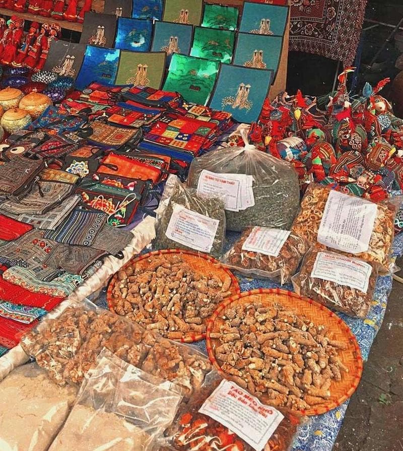 chợ văn hóa bắc hà khu đồ thủ công