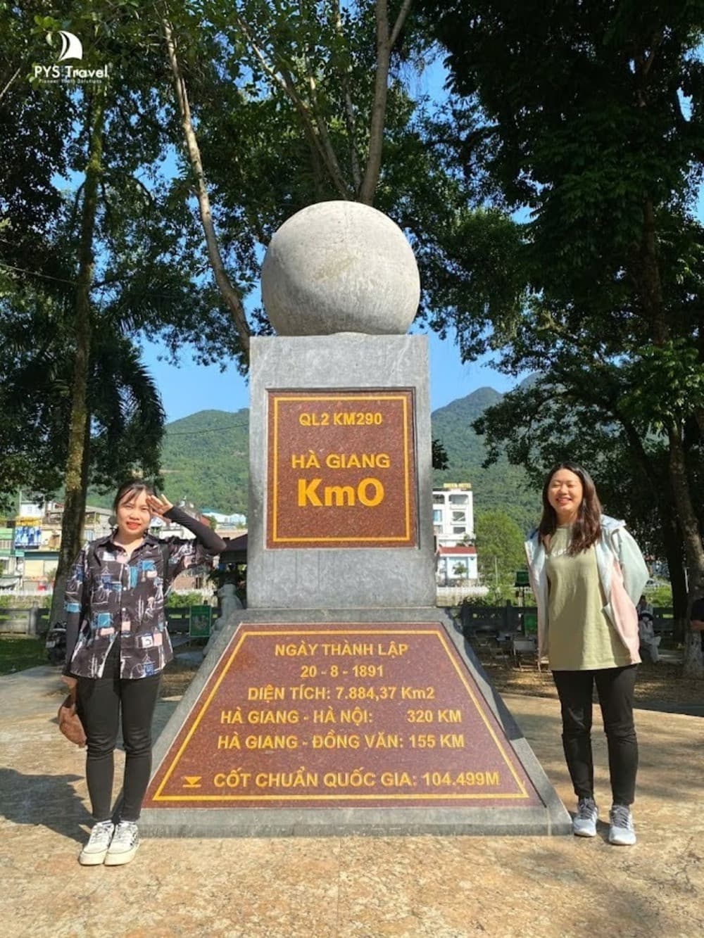 Điểm check-in hot của giới trẻ tại km số 0