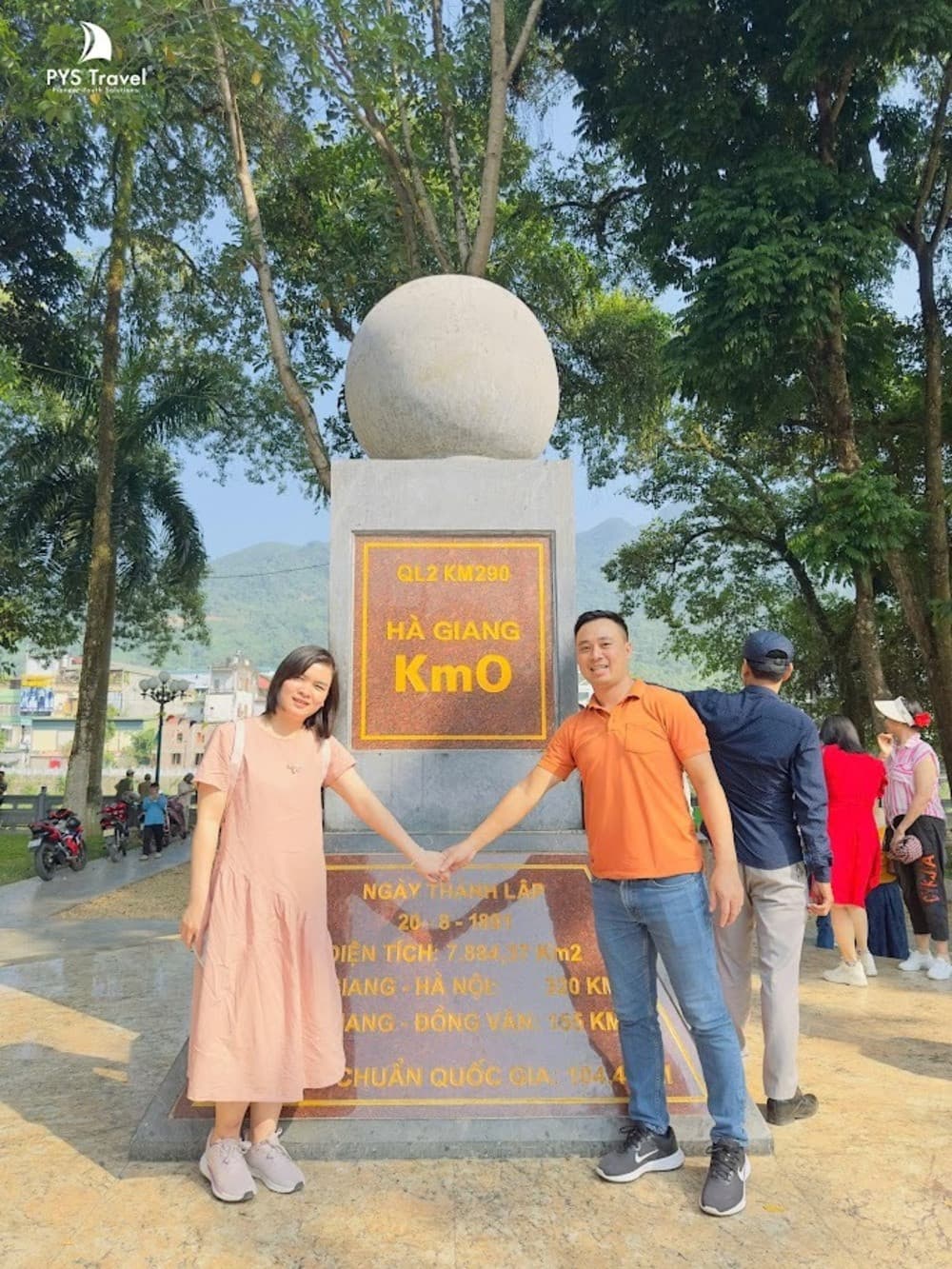 Thời điểm lý tưởng để check-in Km số 0 Hà Giang