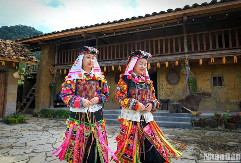 Trang phục người Lô Lô Hà Giang