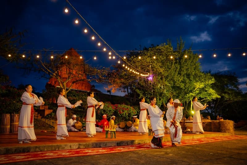 Tàu hoả 5 sao SJourney
