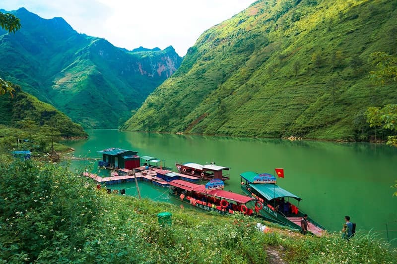 mua vé trực tiếp