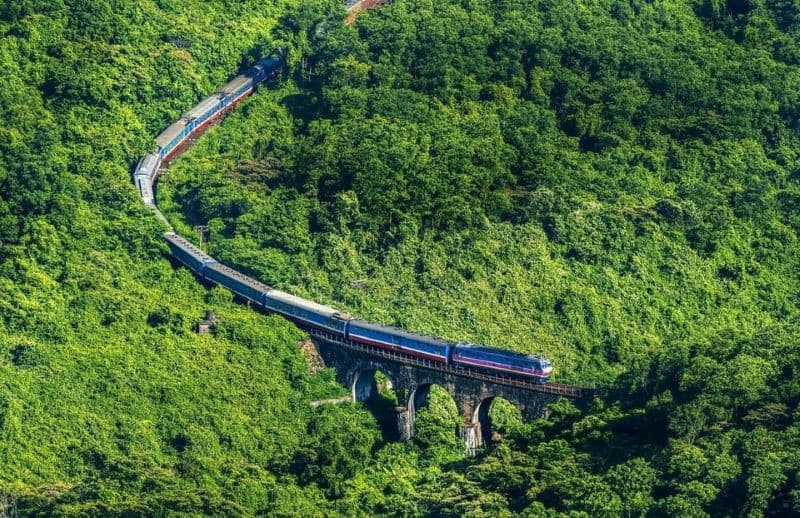 du lịch xuyên việt bằng tàu hỏa 