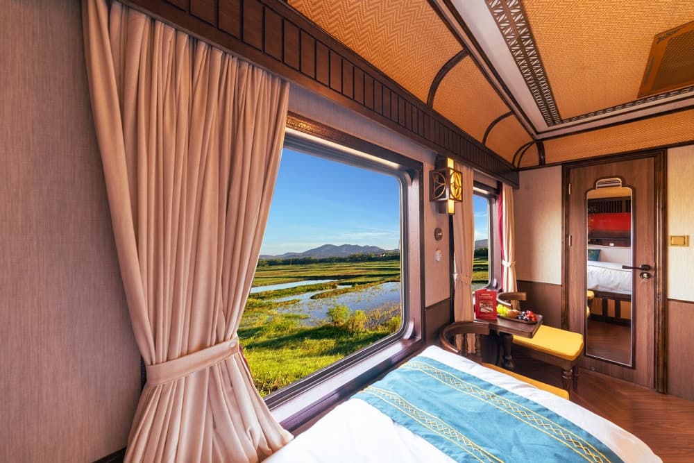 tour xe lửa 5 sao