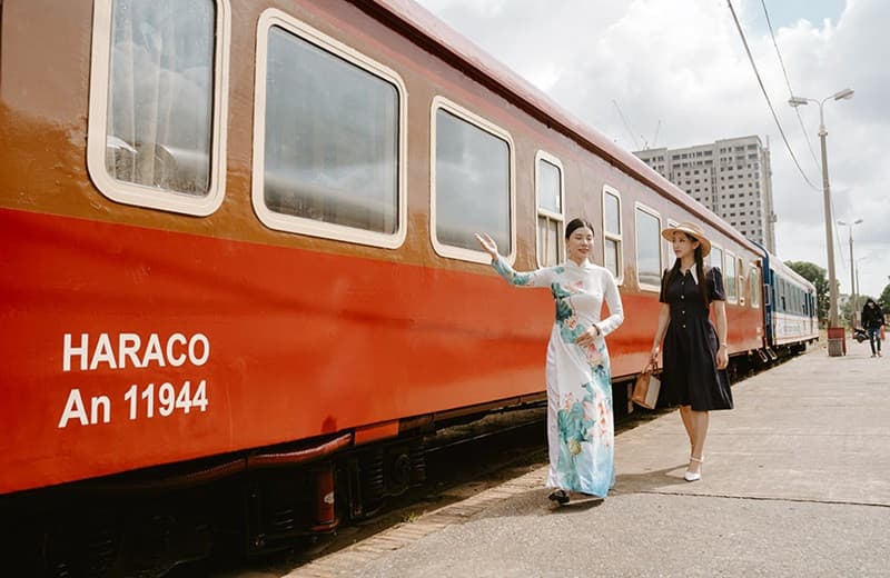 du lịch bằng tàu hỏa