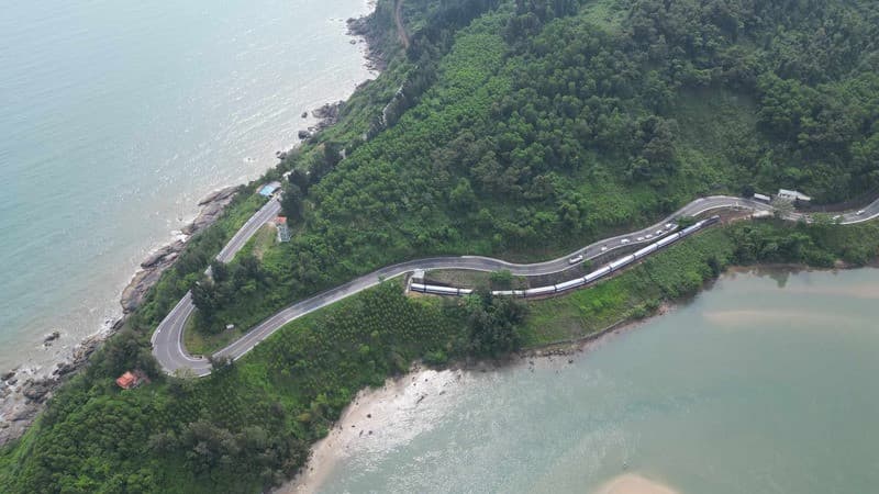 tour tàu hỏa xuyên việt huế
