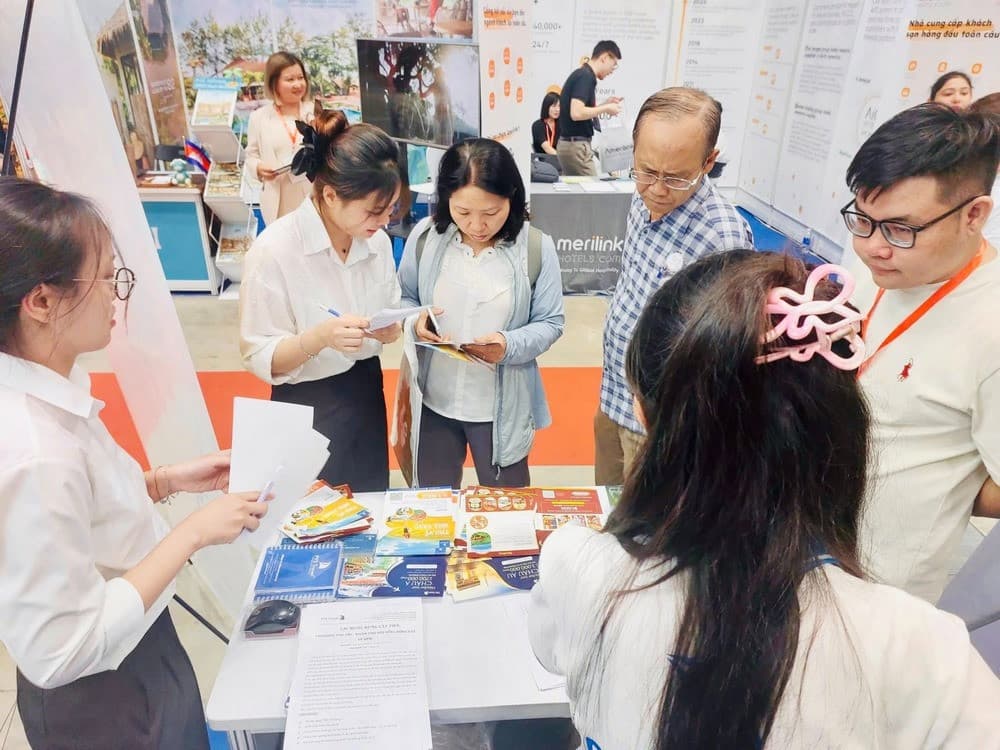 PYS Travel giới thiệu sản phẩm tại ITE HCMC 2025