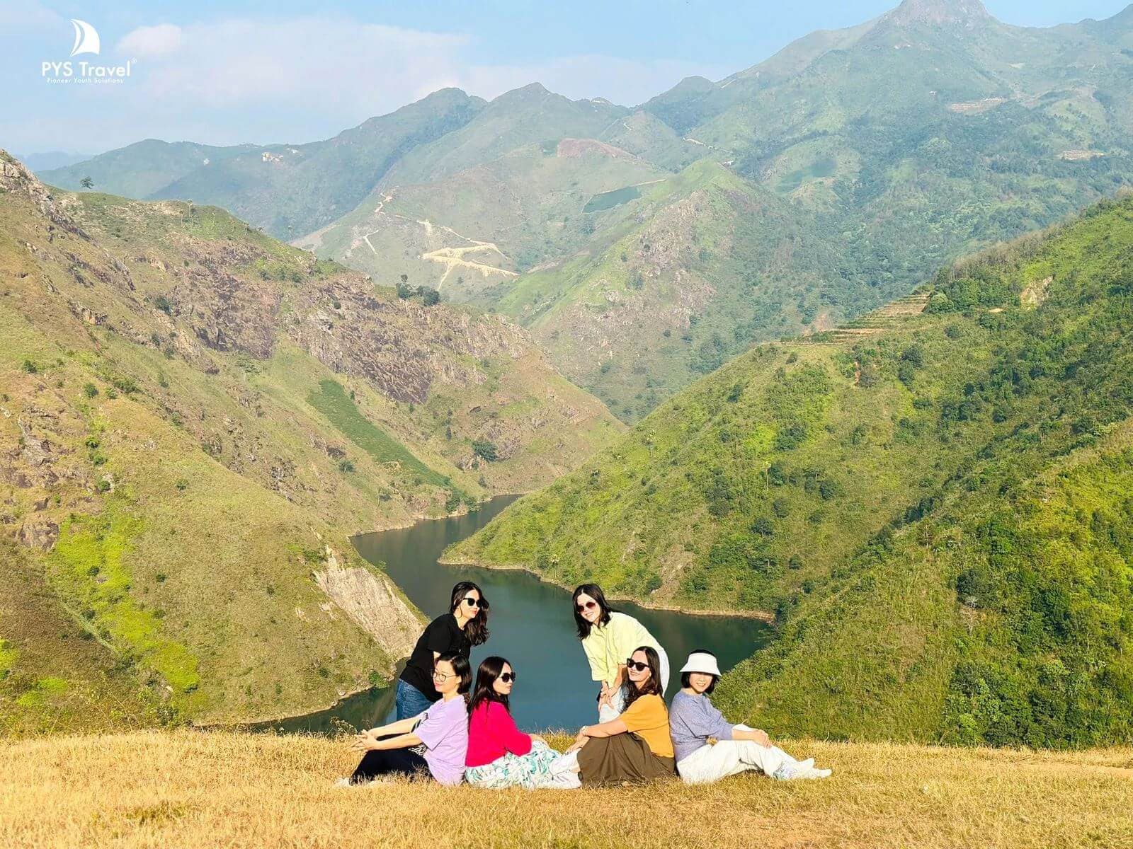 Du lịch tà xùa tháng 10