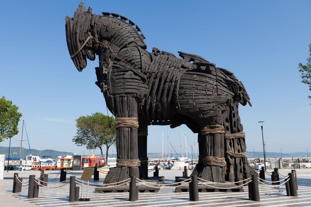 con ngựa thành Troy