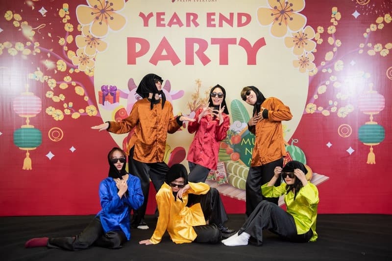 văn nghệ tại địa điểm tổ chức year end party