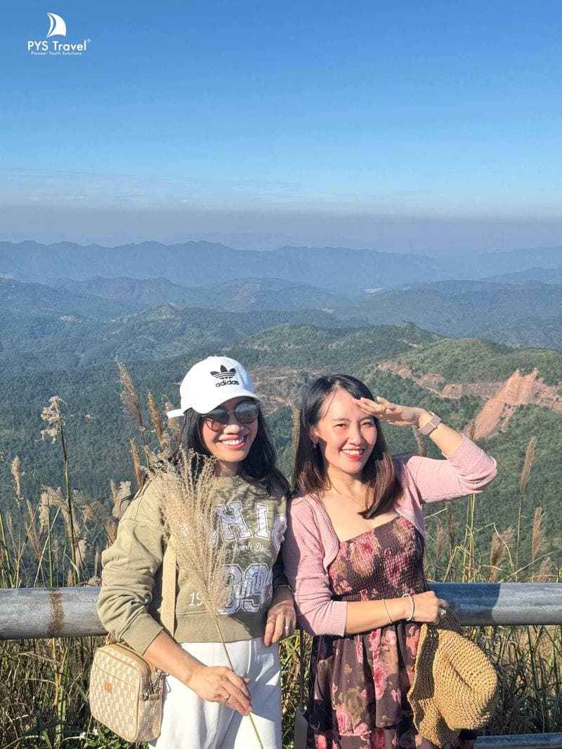 bình liêu tháng 10 