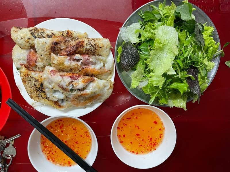 thời tiết nha trang tháng 10 thích hợp ăn bánh xèo mực