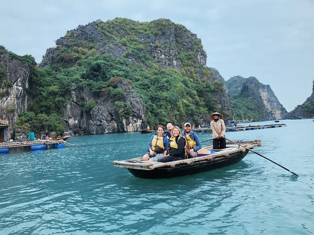 Có nên du lịch Hạ Long tháng 12 không