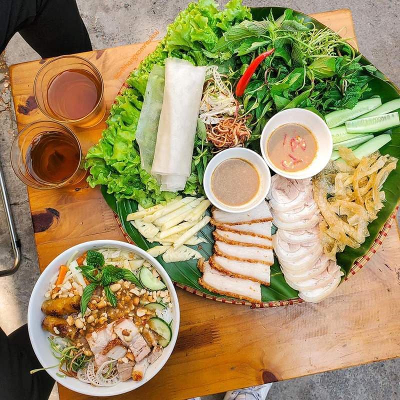 bánh tráng cuốn thịt heo