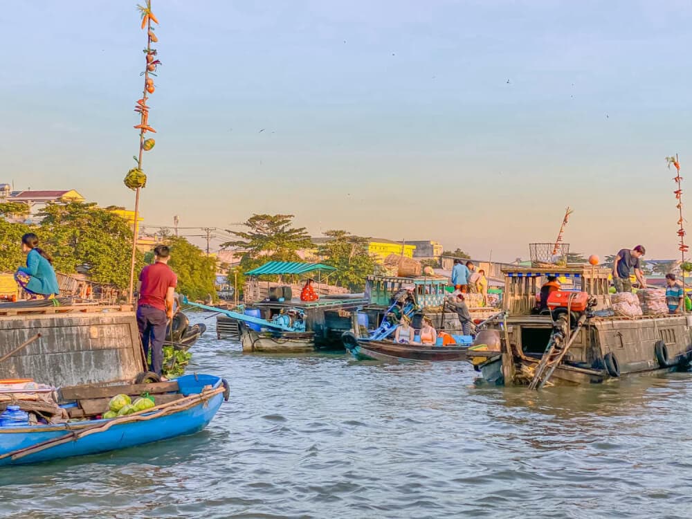chợ nổi cái răng