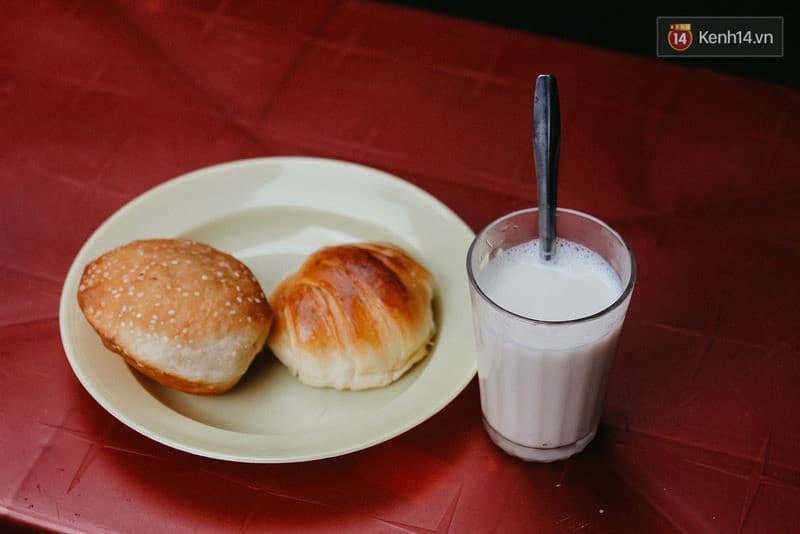 thời tiết đà lạt tháng 11 ăn bánh mì và sữa đậu