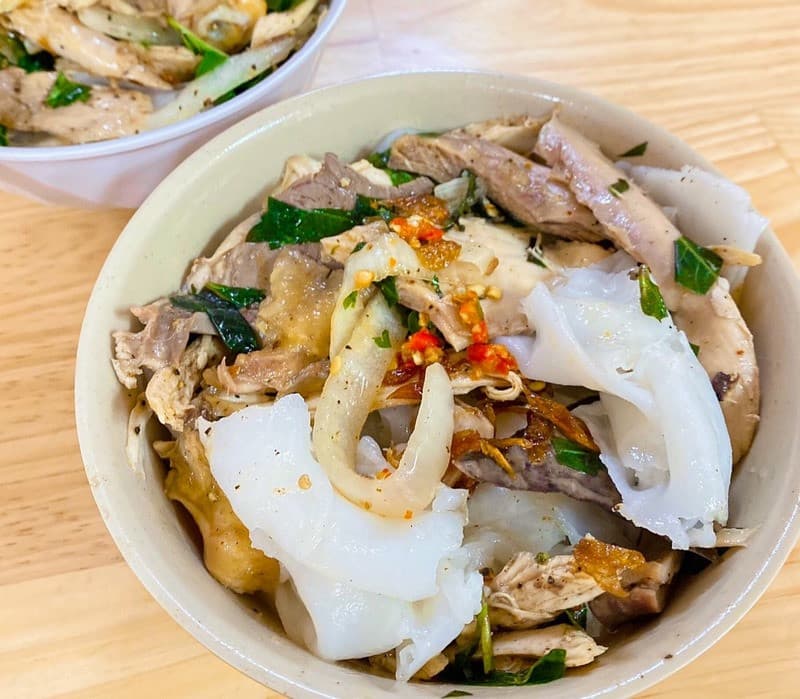 thời tiết đà lạt tháng 11 ăn bánh ướt lòng gà