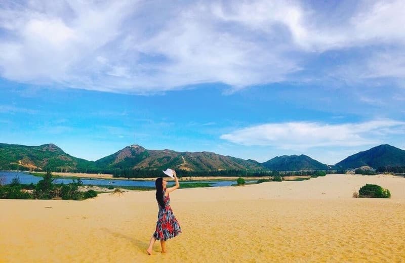 Đồi cát Phương Mai - điểm đến đẹp hoang sơ, ấn tượng