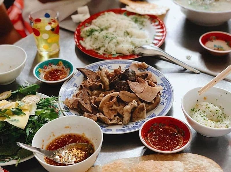 Bánh hỏi cháo lòng - sự kết hợp gây thương nhớ