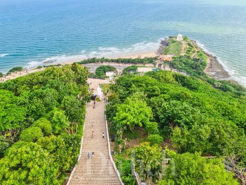 con đường lên thăm tượng kito vua vũng tàu