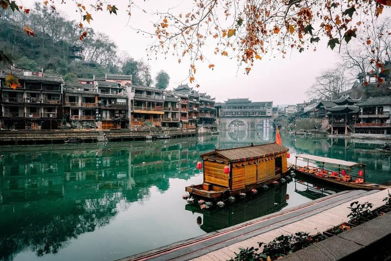 Bức tranh cổ trấn nên thơ