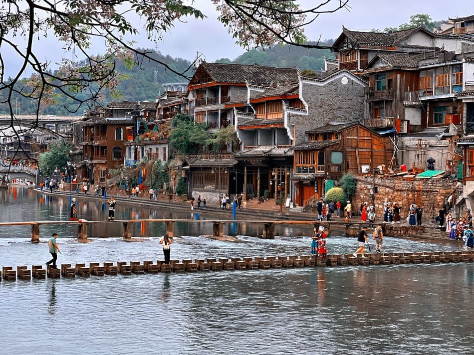 Cầu Đá nhảy
