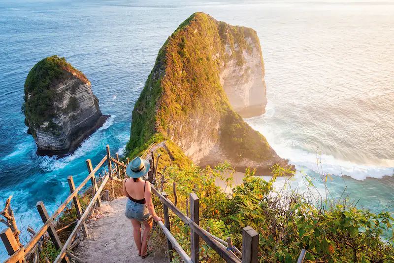 sống lưng khủng long bali