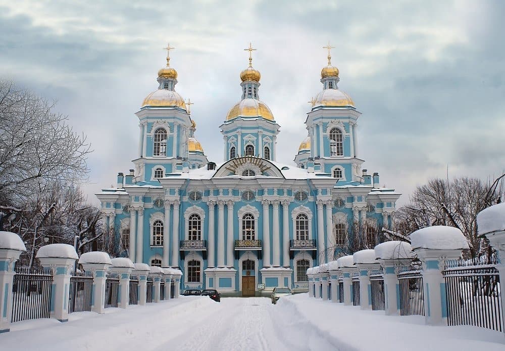 Cung điện màu đông ở Saint Petersburg