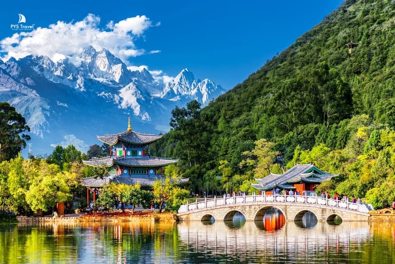 núi tuyết ngọc long mùa hè