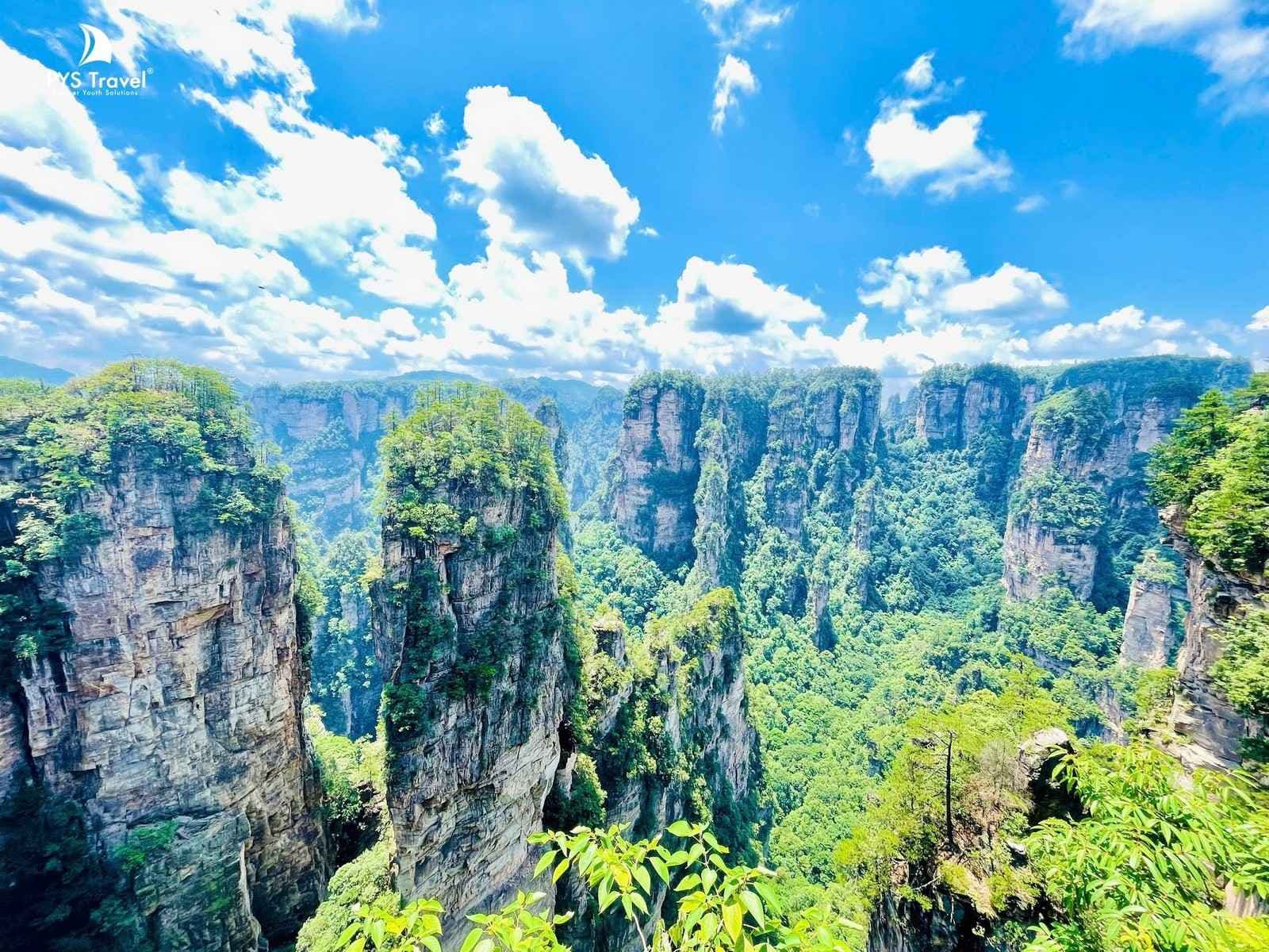 Công viên rừng quốc gia Vũ Lăng Nguyên, Tour Trường Sa - Phượng Hoàng Cổ Trấn - Miêu Trại Mặc Nhung - Trương Gia Giới - Thất Tinh Sơn