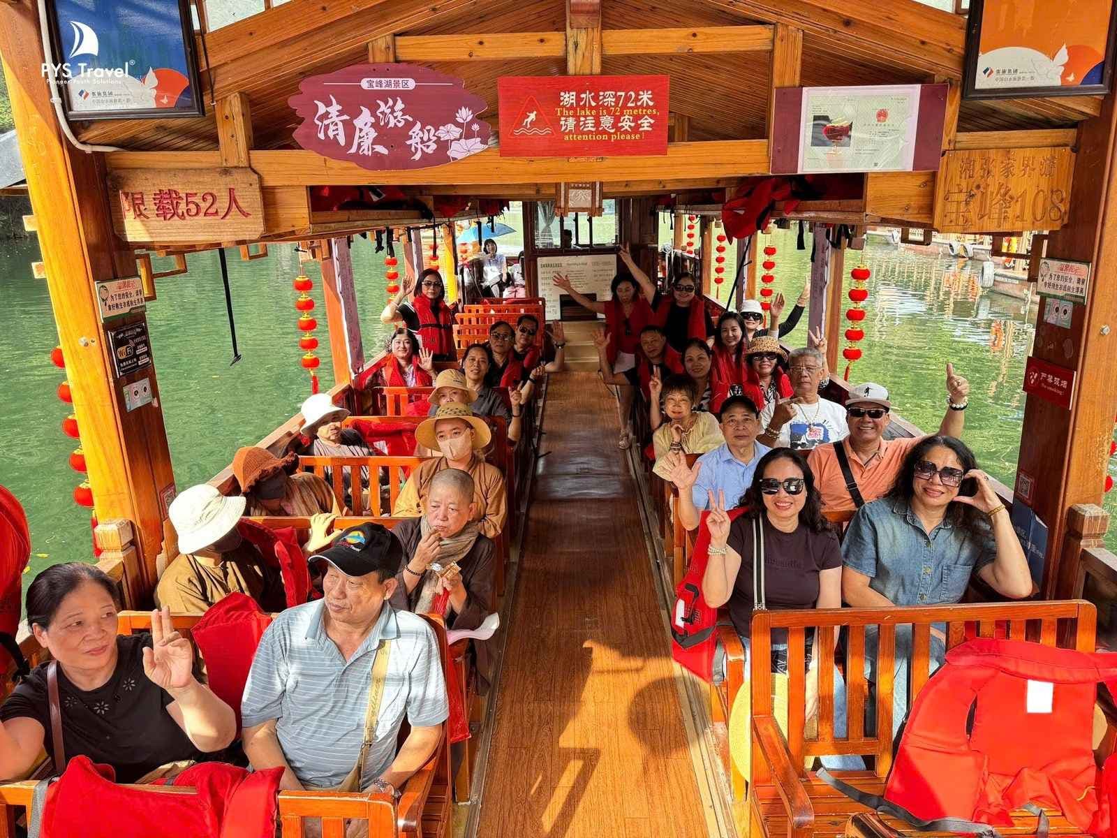 Thuyền du lịch Hồ Bảo Phong, Tour Trường Sa - Phượng Hoàng Cổ Trấn - Miêu Trại Mặc Nhung - Trương Gia Giới - Thất Tinh Sơn