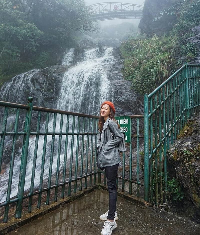 Thác Bạc Sapa trekking
