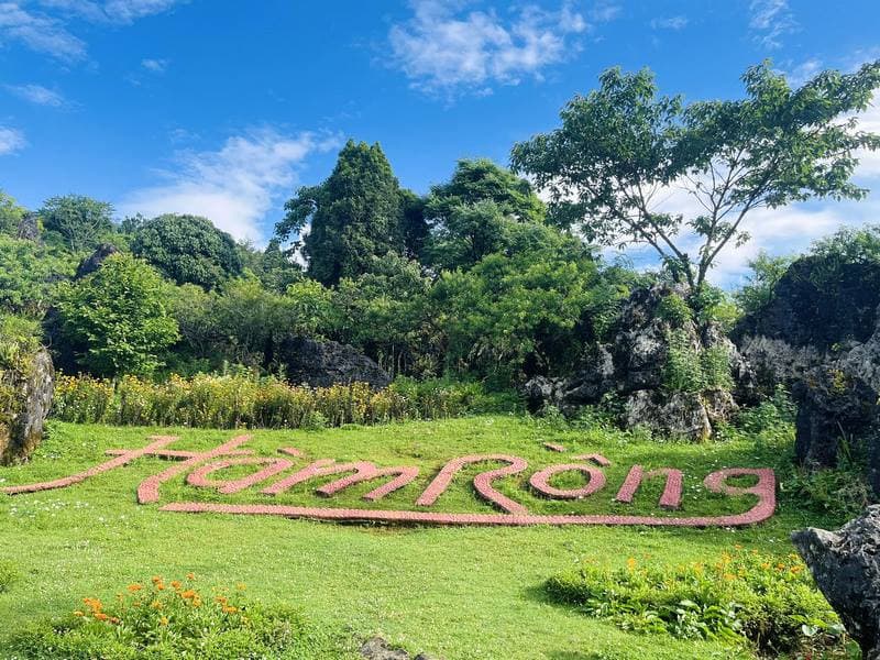 Núi hàm rồng sapa