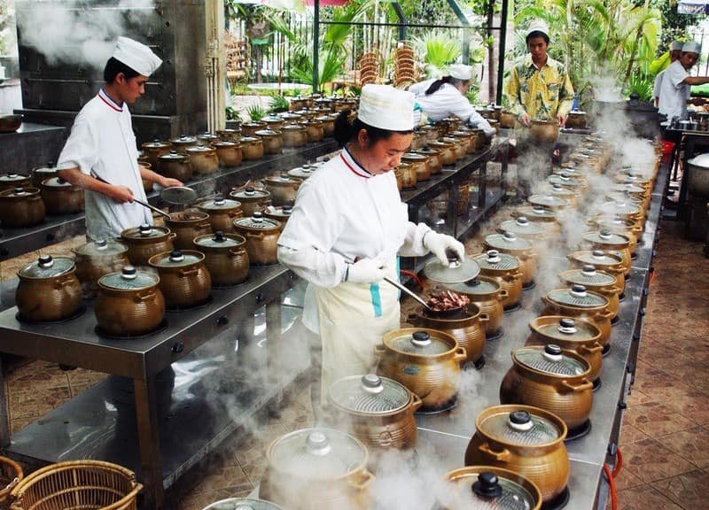 Nguyên liệu tươi sống đảm bảo chất lượng và cũng tăng độ ngon cho món ăn