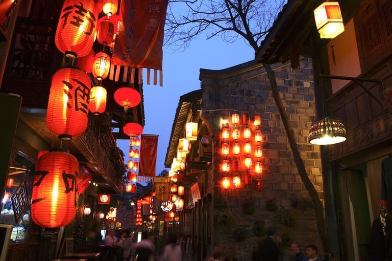 Nét cổ kính yên bình của phố cổ Cẩm Lý