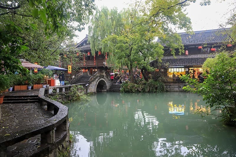 Không gian thơ mộng như vẽ khi ban ngày của Cẩm Lý