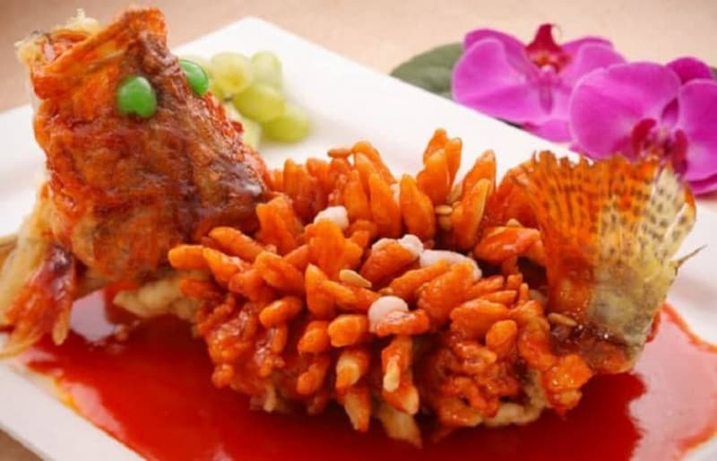 cá nguyệt tùng thử