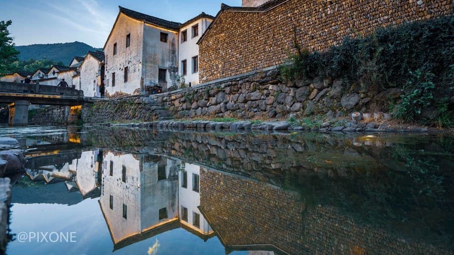 vẻ đẹp sông nước ở cổ trấn Long Môn