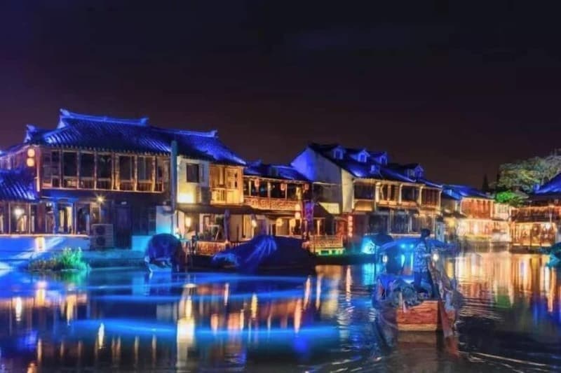 Ánh đèn tô điểm thêm vẻ cổ kính của Tô Châu