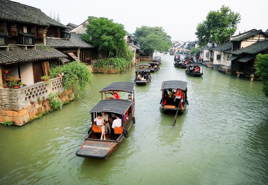 trải nghiệm đi thuyền trên kênh nước ở Côn Sơn Tô Châu